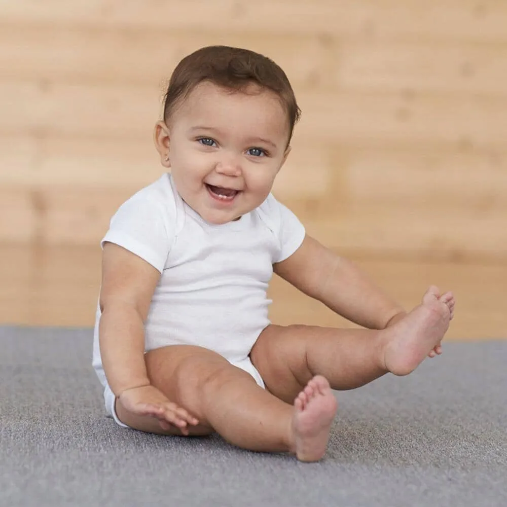 15-Pack Grow-With-Me White Short Sleeve Onesies Bodysuit Assorted Size Set Gerber Childrenswea
