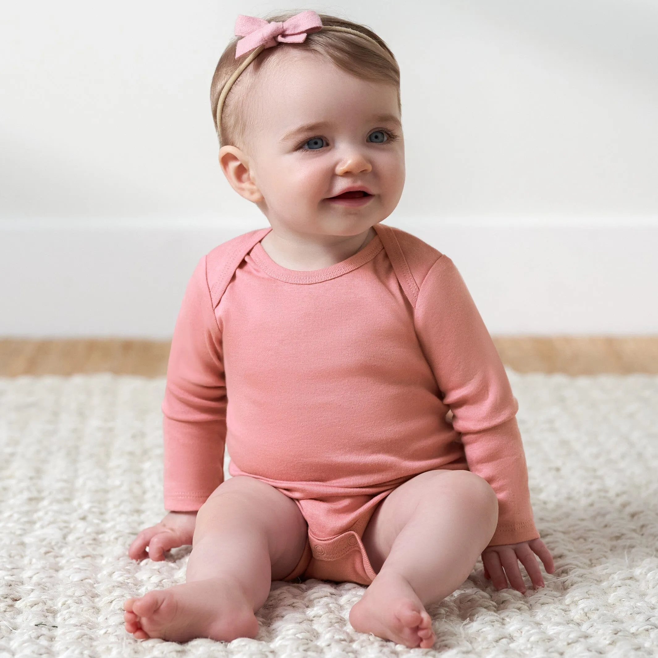 4-Pack Baby Neutral Blue/ Pink Long Sleeve Onesies Bodysuits Gerber Childrenswea
