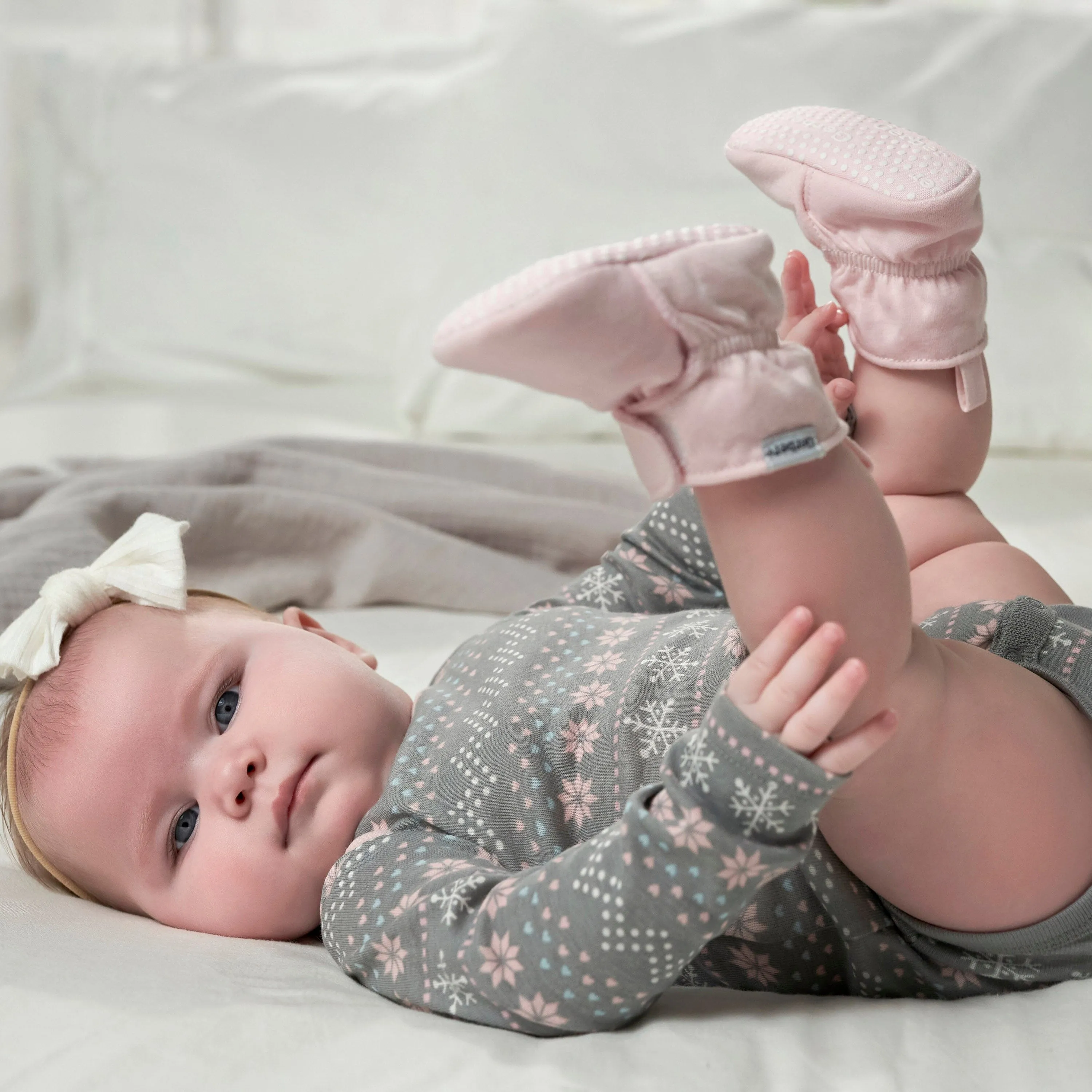 6-Pack Baby Girls Home Onesies Bodysuits Gerber Childrenswea