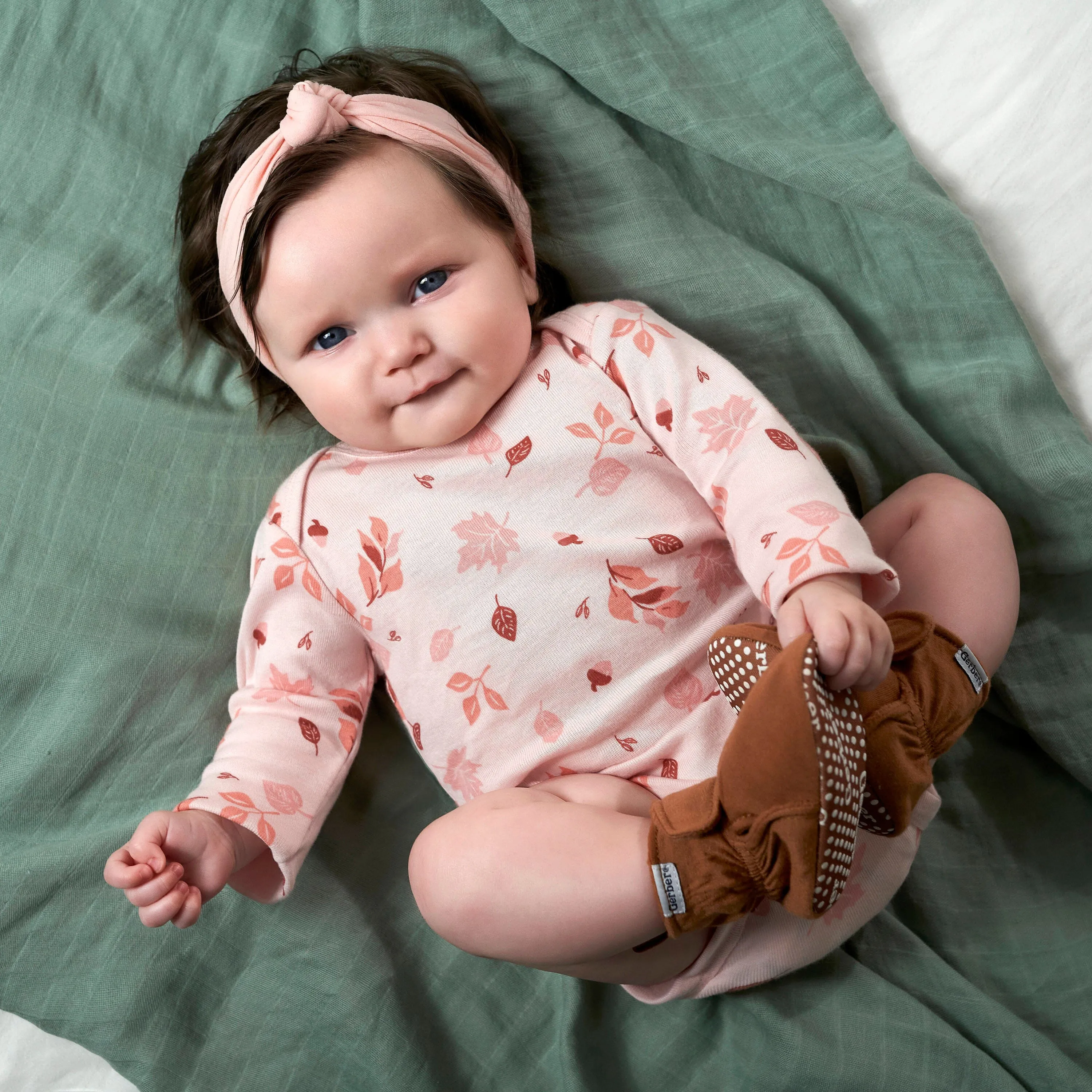 6-Pack Baby Girls Leaves Onesies Bodysuits Gerber Childrenswea