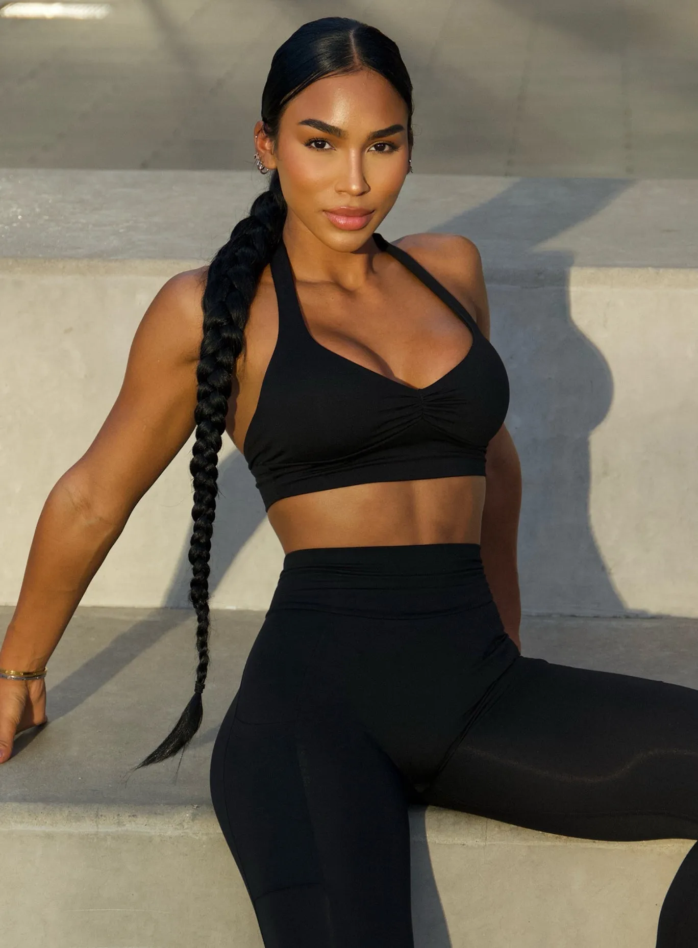 Backless Bra Bombshell