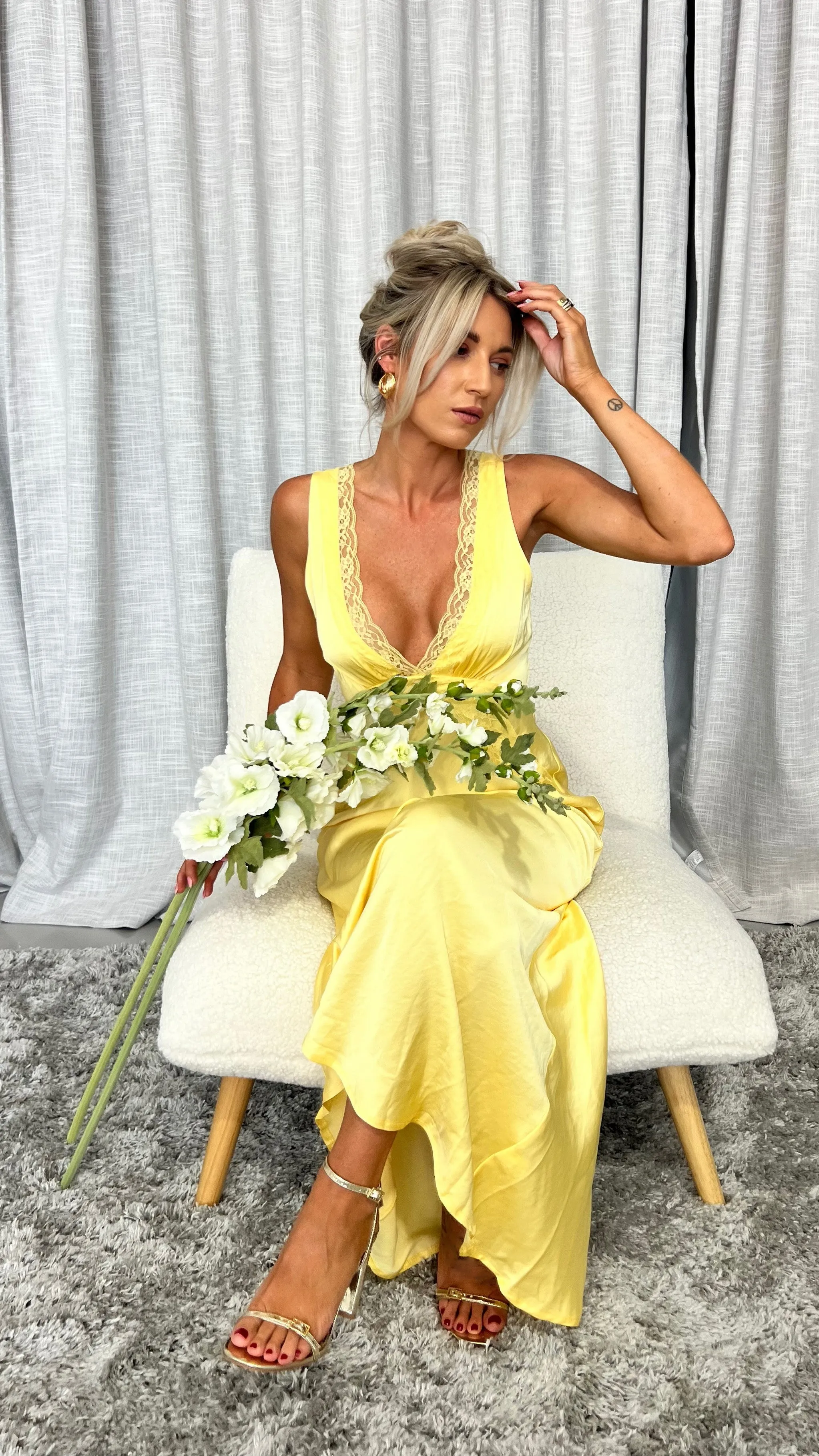 Basiano Maxi Dress - Yellow / Lace Billy J