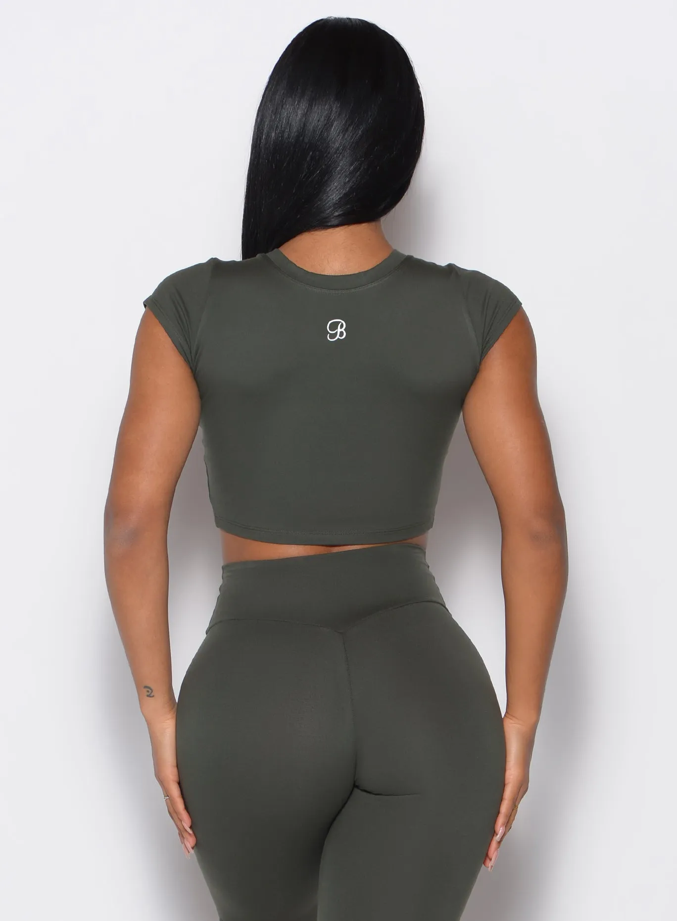 Fit Fam Active Tee Bombshell