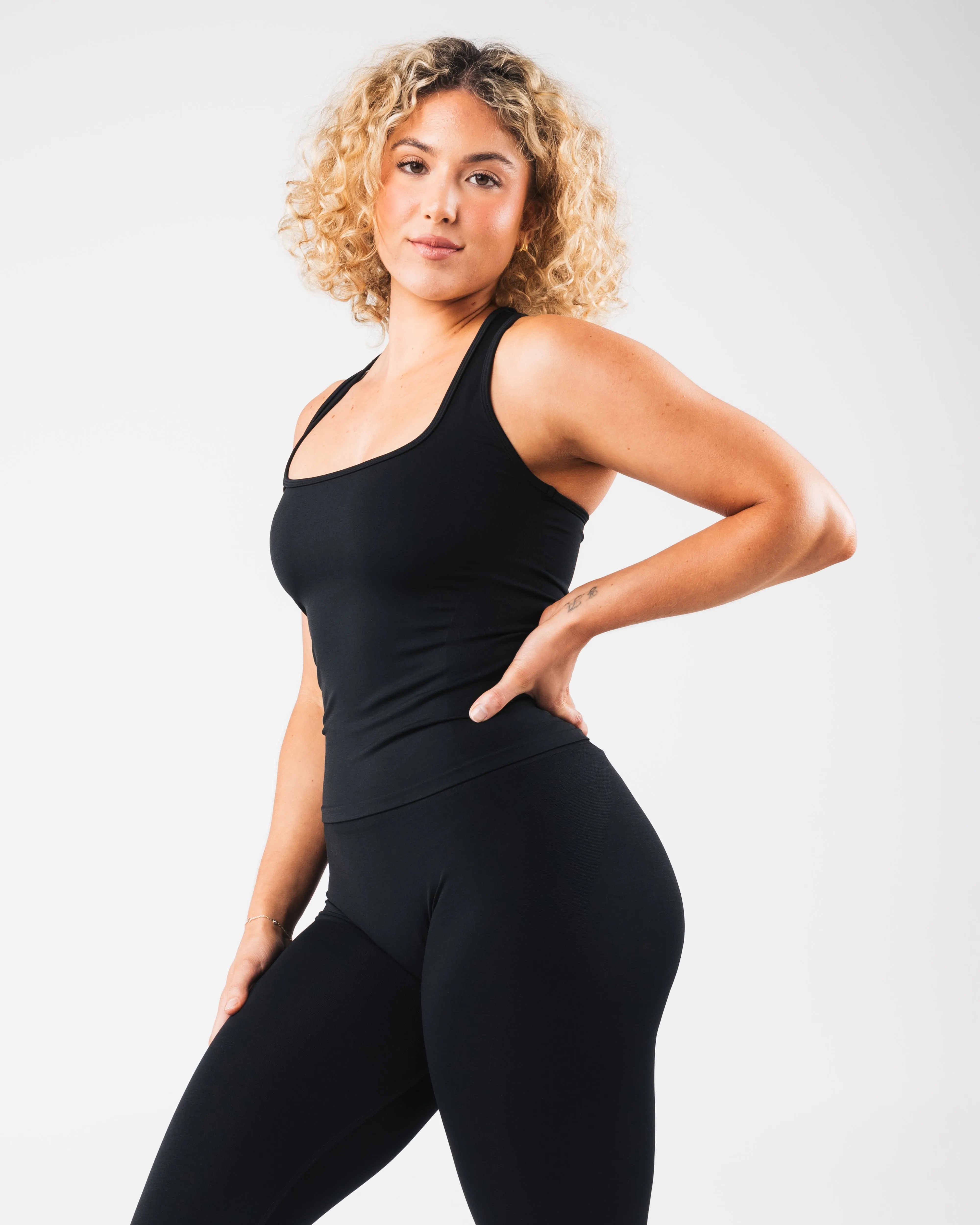 Glass Tank - Black Matter Alphalete Athletics