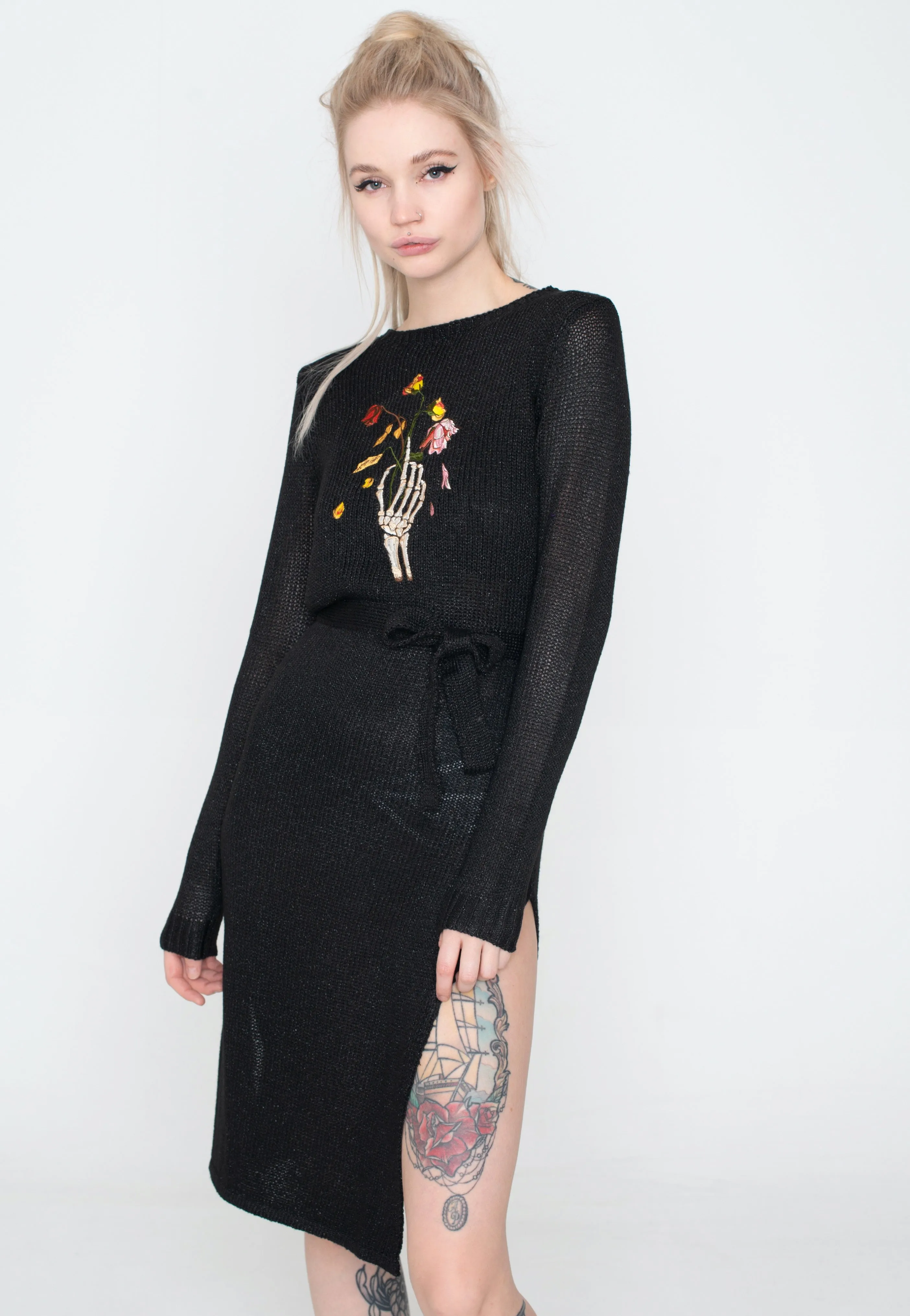 Jawbreaker - Dead Flowers Embroidered Knitted Midi Black - Dress