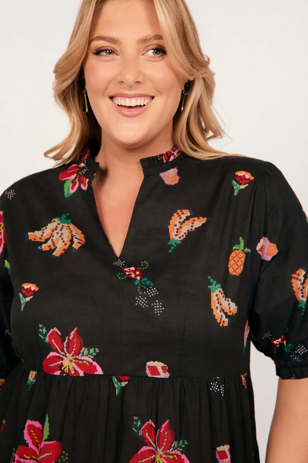 Sabre V-Neck Dress in Tapestry Blooms Adrift