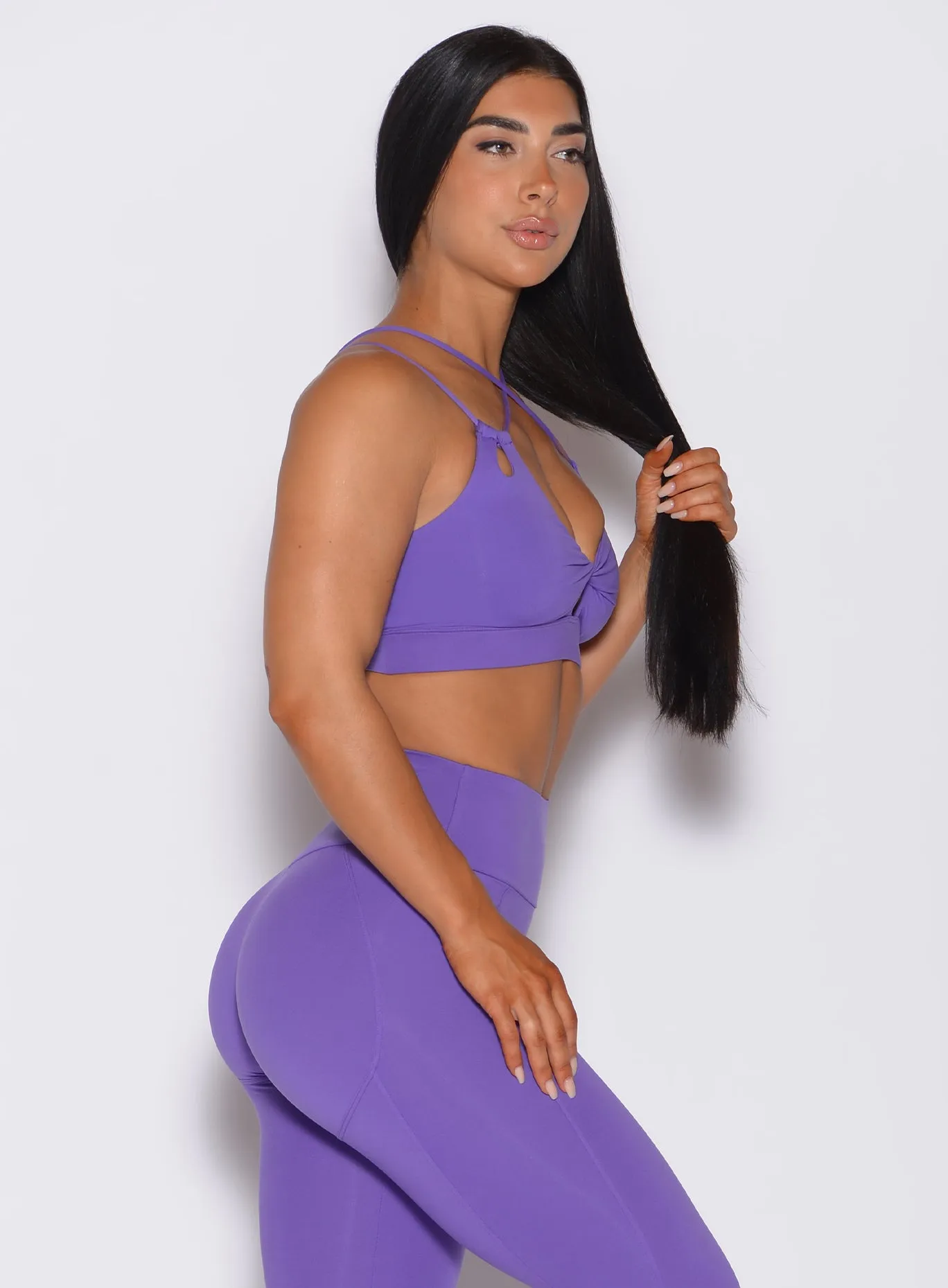 Twist Sports Bra Bombshell